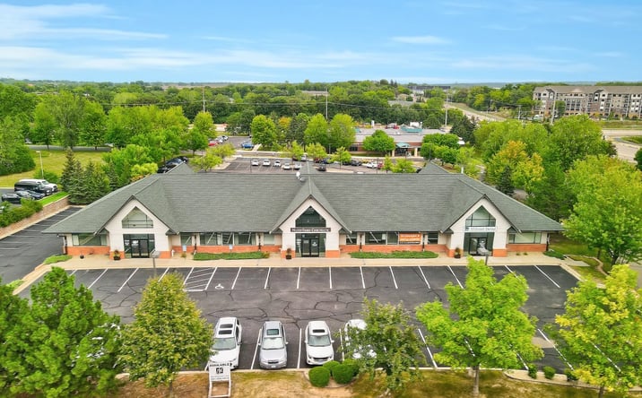Pictures of Office property located at 1121 Town Centre Drive, Eagan, MN 55123 for lease - image #1