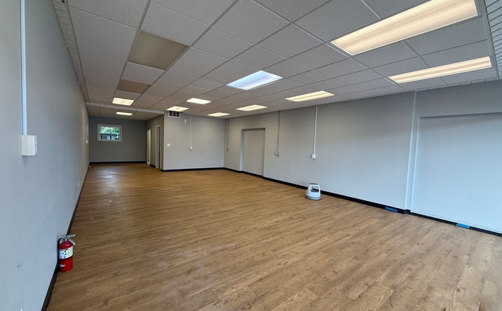 Pictures of Office, Retail property located at 1950 S. Glenstone, Springfield, MO 65804 for lease - image #1