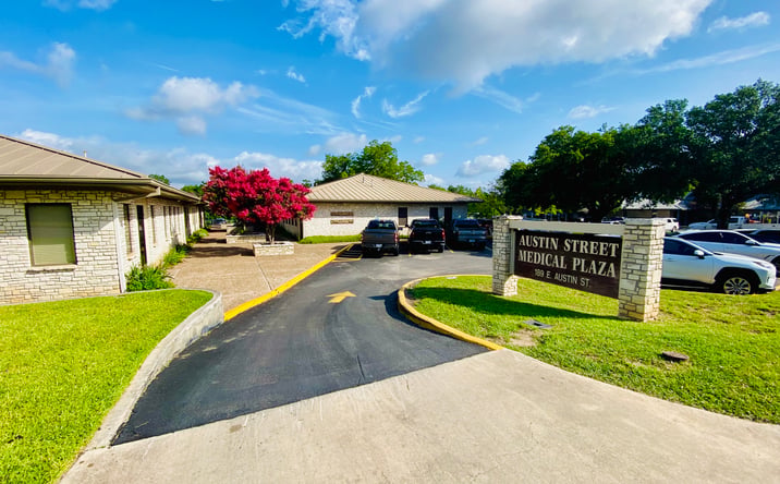 Pictures of Office property located at 189 East Austin Street, New Braunfels, TX 78130 for lease - image #1