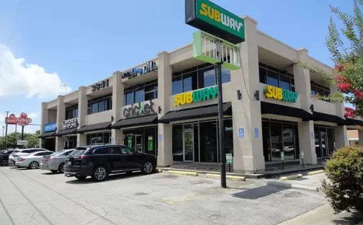 Pictures of Retail, Office property located at 3841 Veterans Memorial Boulevard, Metairie, LA 70002 for lease - image #1