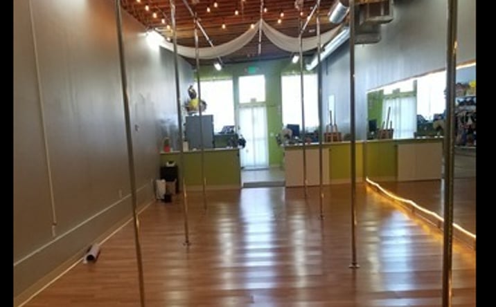 Pictures of Retail property located at 540 North Fair Oaks Avenue, Pasadena, CA 91103 for lease - image #1