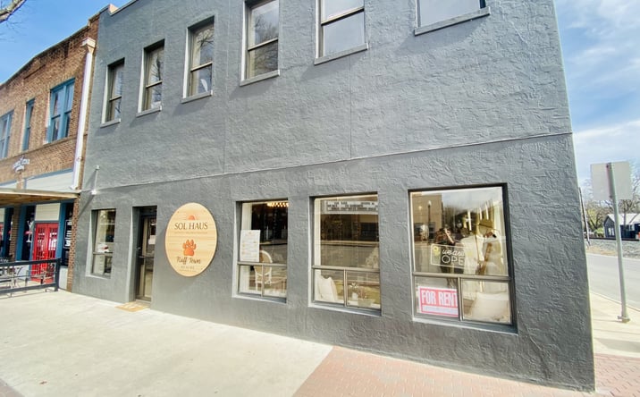 Pictures of Office property located at 299 West San Antonio Street, New Braunfels, TX 78130 for lease - image #1