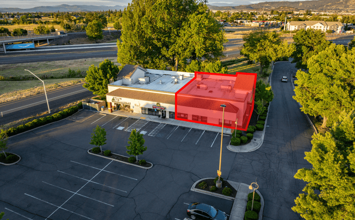 Pictures of Retail property located at 1333 Plaza Boulevard, Central Point, OR 97502 for lease - image #1