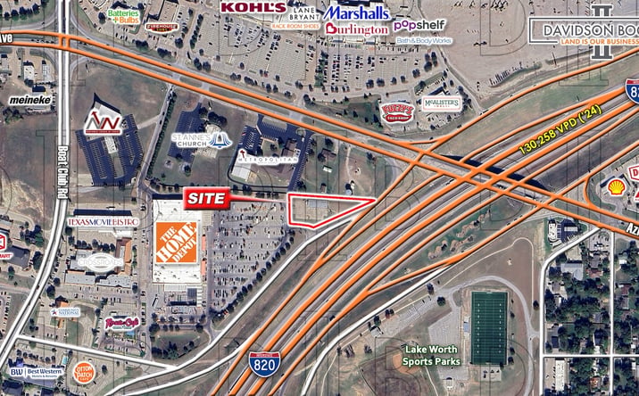 Pictures of Retail property located at 3980 Jim Wright Fwy., Lake Worth, TX 76135 for lease - image #1