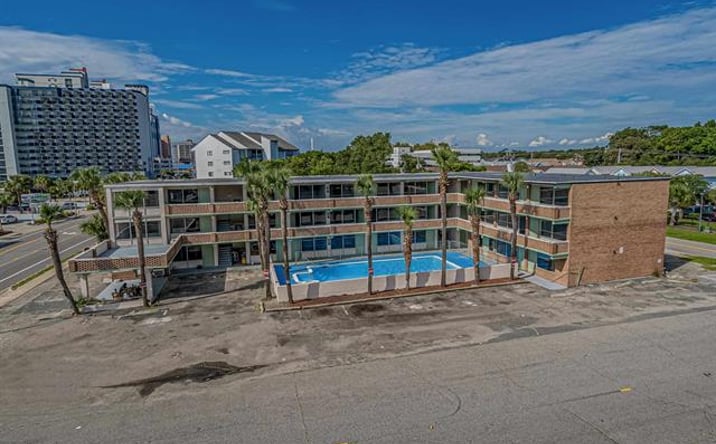 Pictures of Retail property located at 1900 South Ocean Boulevard, Myrtle Beach, SC 29577 for lease - image #1