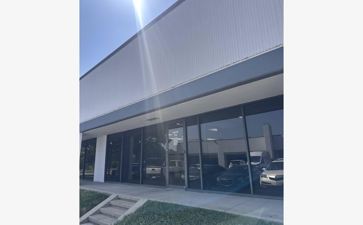 Pictures of Retail property located at 220 Great Circle Road, Nashville, TN 37228 for lease - image #1