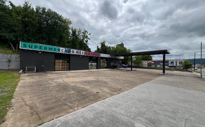 Pictures of Retail, Office property located at 507 CHICKAMAUGA AVE, ROSSVILLE, GA 30741-1309 for lease - image #1