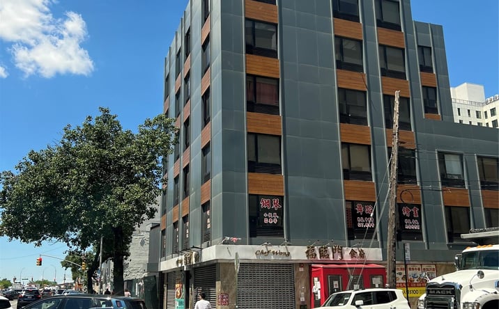 Pictures of Restaurant property located at 135-47 Northern Boulevard 1FL, Flushing, NY 11354 for lease - image #1