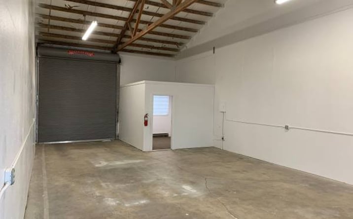 Pictures of Industrial property located at 2787 Olympic Street, Springfield, OR 97477 for lease - image #1