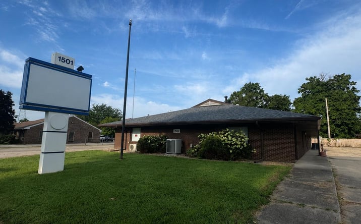 Pictures of Office property located at 1501 N Water St., Decatur, IL 62526 for lease - image #1