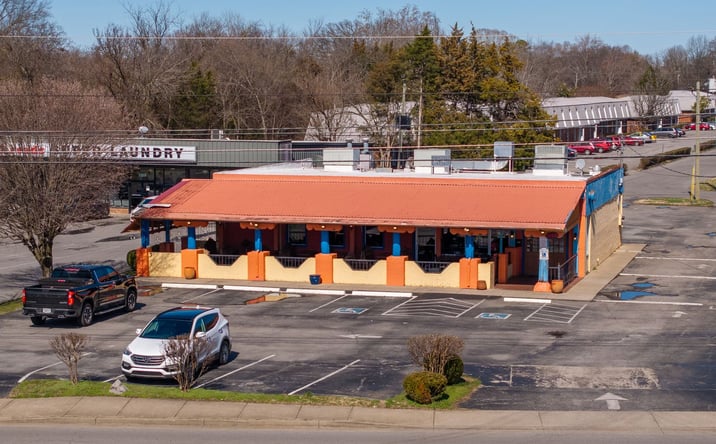 Pictures of Restaurant property located at 1111 Greenland Drive, Murfreesboro, TN 37130 for lease - image #1