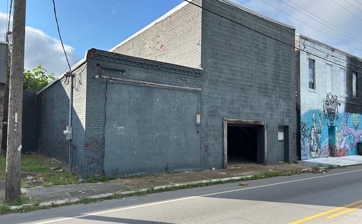 Pictures of Industrial property located at 3310 DODDS AVE, CHATTANOOGA, TN 37407 for lease - image #1