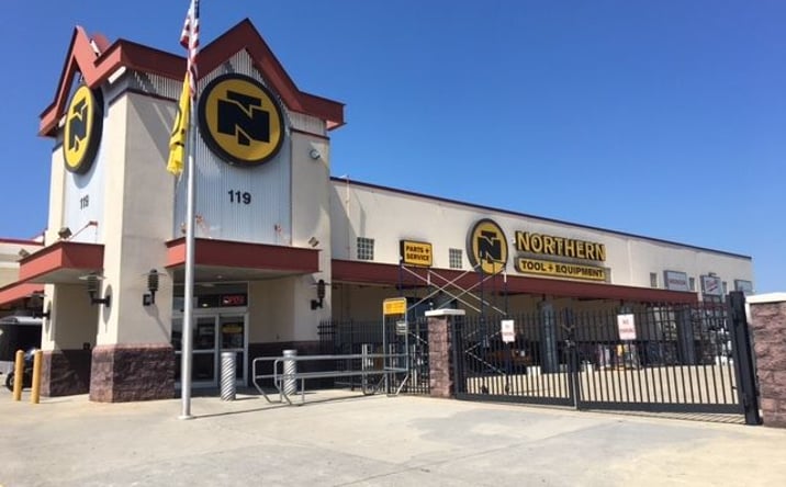 Pictures of Retail property located at 119 Cobb Pkwy N, Marietta, GA 30062 for lease - image #1