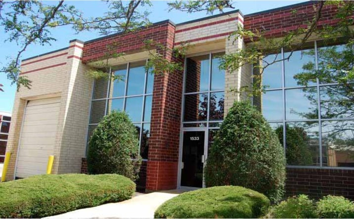Pictures of Industrial property located at 1533 ST PAUL AVE, GURNEE, IL 60031-2146 for lease - image #1