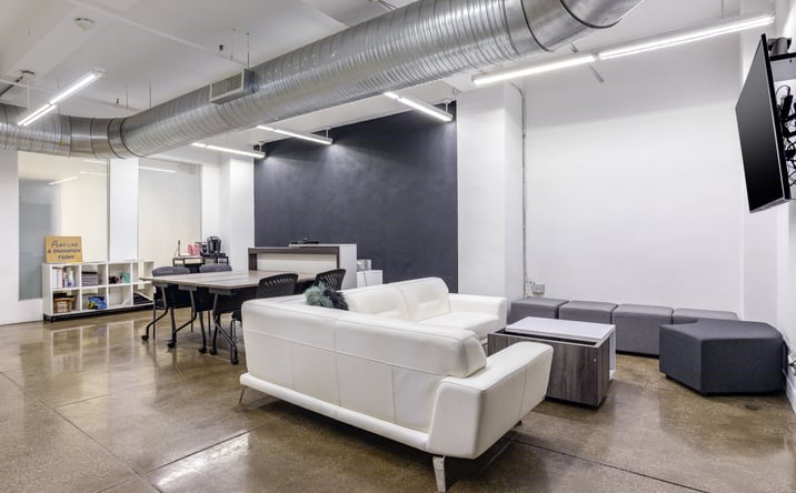 Pictures of Office property located at West 37th Street, New York, NY 10018 for lease - image #1