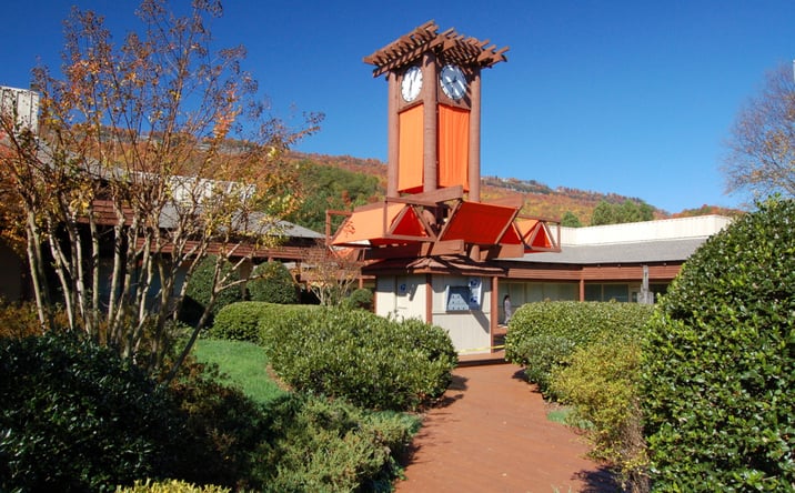 Pictures of Office property located at 1200 Mountain Creek Road, Chattanooga, TN 37405 for lease - image #1