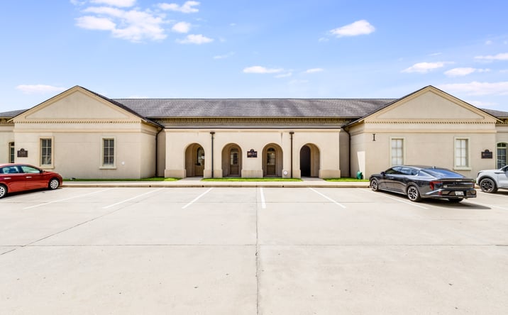Pictures of Office property located at 4906 Ambassador Caffery Pkwy, Bldg. I, Lafayette, LA 70508 for lease - image #1
