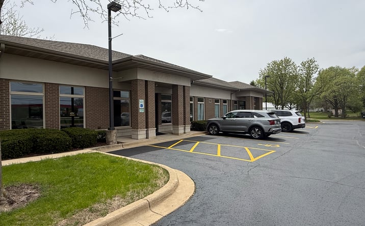 Pictures of Office property located at 608 East Veterans Parkway, Yorkville, IL 60560 for lease - image #1