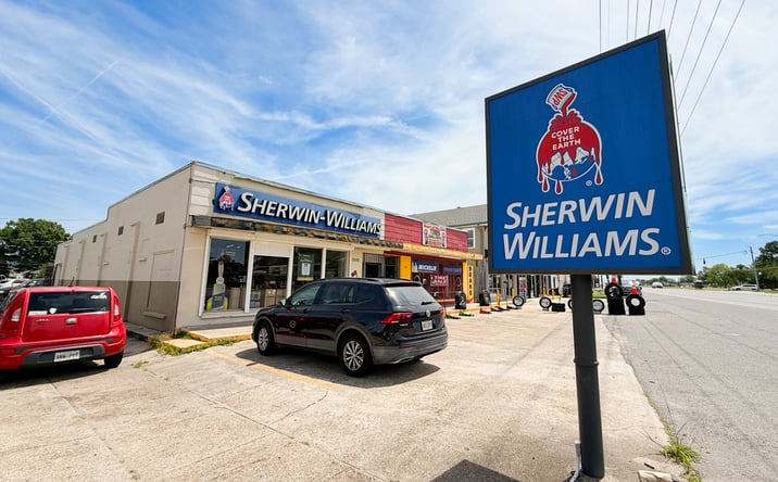 Pictures of Retail property located at 2500 Airline Drive, Kenner, LA 70062 for lease - image #1