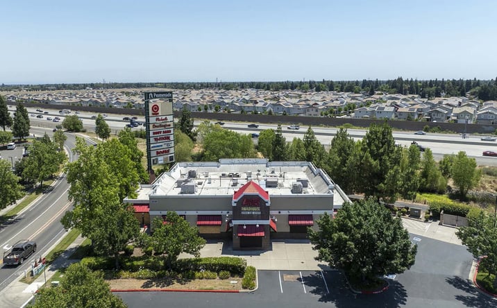 Pictures of Retail, Restaurant property located at 3698 N. Freeway Blvd, Sacramento, CA 95834 for lease - image #1