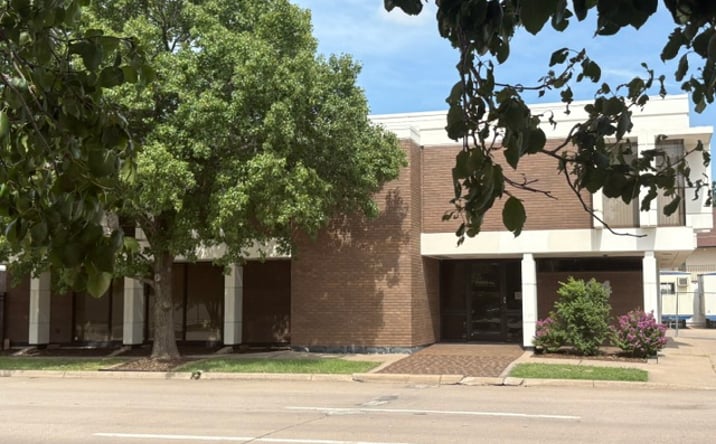 Pictures of Office property located at 924 North Main, Wichita, KS 67214 for lease - image #1