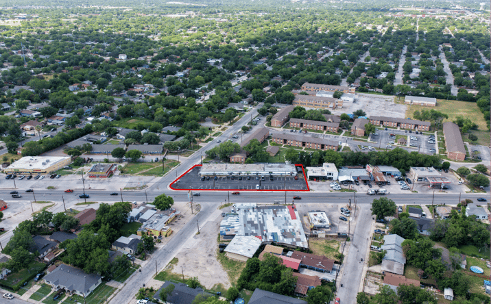 Pictures of Retail property located at 1311 Castroville Road, San Antonio, TX 78237 for lease - image #1