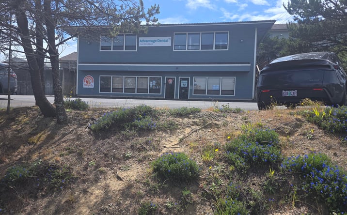 Pictures of Office property located at 324 SW 7th Street #B, Newport, OR 97365 for lease - image #1