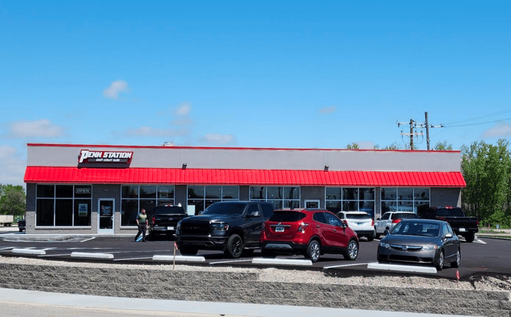 Pictures of Retail property located at 449 Cottonwood Drive, Seymour, IN 47274 for lease - image #1