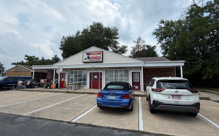 Pictures of Retail, Office, Restaurant property located at 4718 Kutztown Road, Temple, PA 19560 for lease - image #1