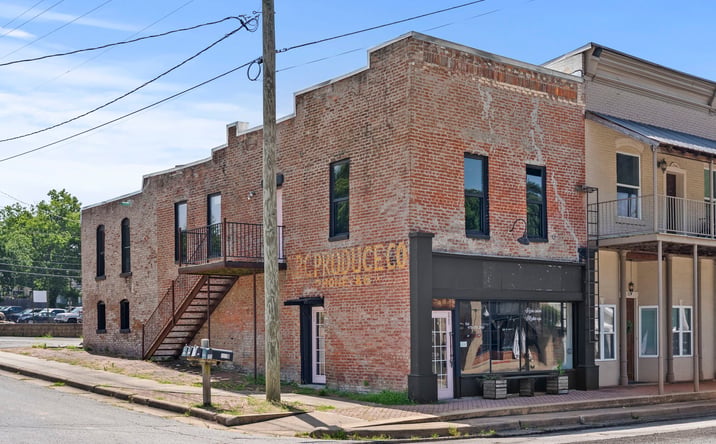 Pictures of Retail, Office property located at 223 N Wright St, Siloam Springs, AR 72761 for lease - image #1