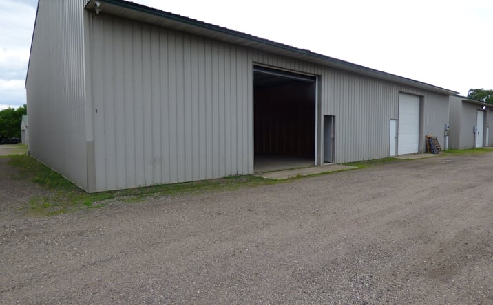Pictures of Retail, Industrial property located at 300 NICHOLS ST, SAINT PETER, MN 56082-1712 for lease - image #1