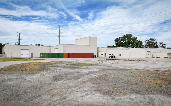 Pictures of Industrial property located at 1810 E Mcbride Ave, Decatur, IL 62526 for lease - image #1