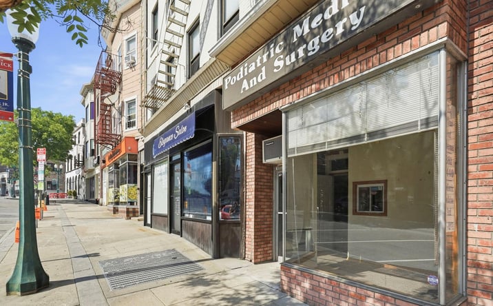 Pictures of Office property located at 135 Mamaroneck Avenue, Mamaroneck, NY 10543 for lease - image #1