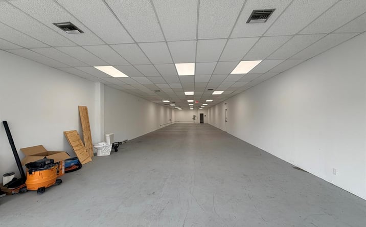 Pictures of Retail, Special Purpose, Office property located at 3863 NW 19th Street # 3863, Lauderdale Lakes, FL 33311 for lease - image #1