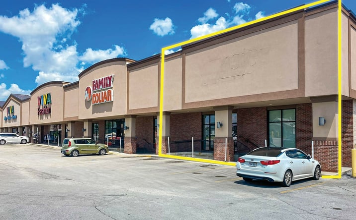 Pictures of Retail property located at 5155 S 36th Street, Omaha, NE 68107 for lease - image #1