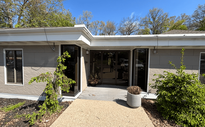 Pictures of Office property located at 2663 44th Street Southwest, Wyoming, MI 49519 for lease - image #1