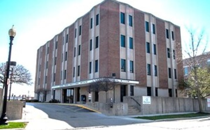Pictures of Office property located at 200 E WILLOW AVE, WHEATON, IL 60187-5463 for lease - image #1