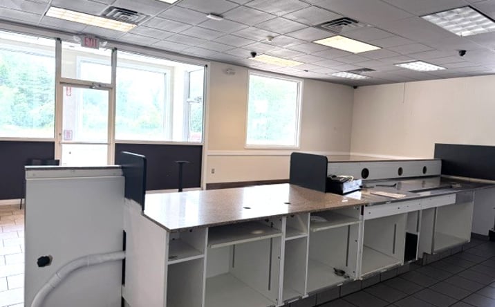 Pictures of Retail, Office, Restaurant property located at 323 North Main Street, Middleton, MA 01949 for lease - image #1