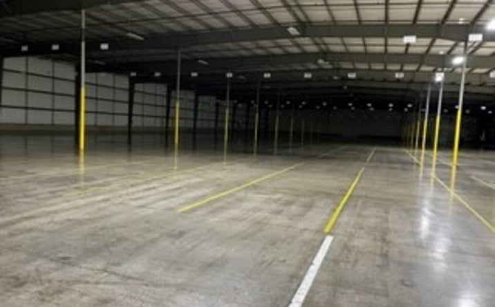 Pictures of Retail, Industrial property located at 711 Gibbs Avenue, Wapakoneta, OH 45895 for lease - image #1