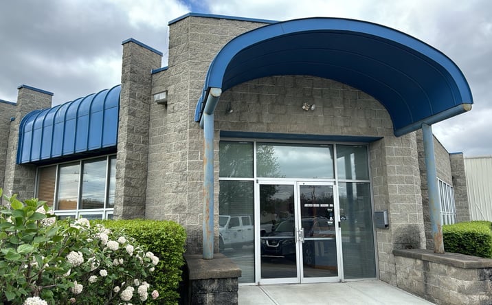 Pictures of Retail, Industrial property located at 1728 U.S. 30, Clinton, PA 15026 for lease - image #1