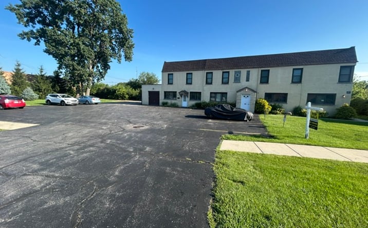 Pictures of Office property located at 1644 Elk Boulevard, Des Plaines, IL 60016 for lease - image #1