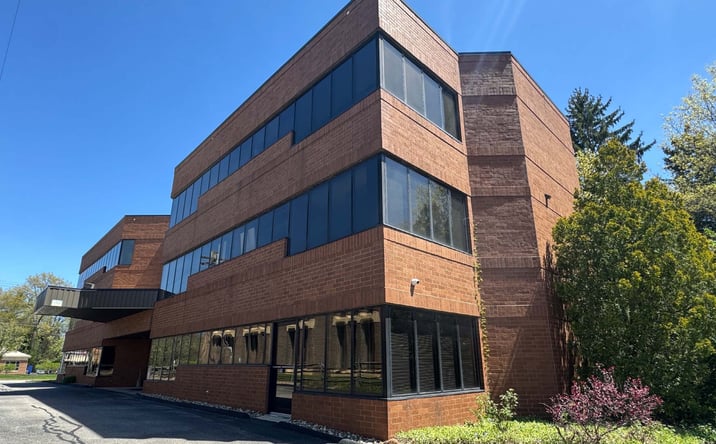 Pictures of Office property located at 2640 W Market St, Fairlawn, OH 44333 for lease - image #1