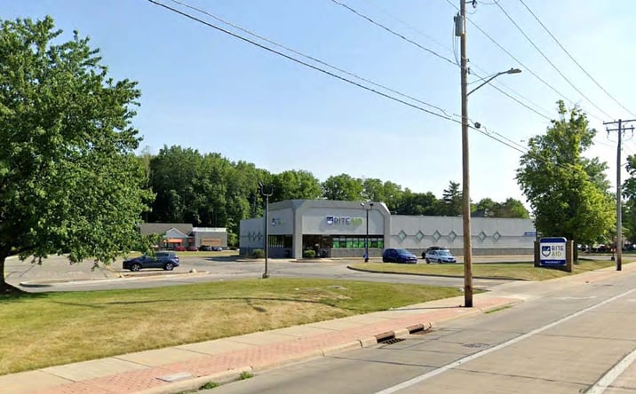 Pictures of Retail property located at 29000 Lorain Rd, North Olmsted, OH 44070 for lease - image #1