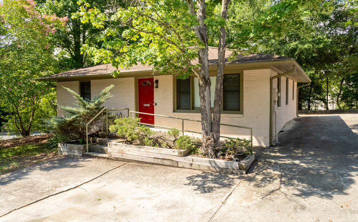 Pictures of Retail, Office property located at 1 Bolin Heights, Chapel Hill, NC 27514 for lease - image #1