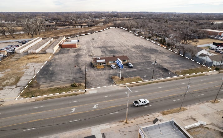 Pictures of Office, Industrial property located at 3020 South Broadway, Wichita, KS 67216 for lease - image #1