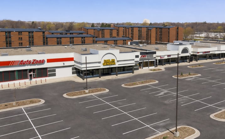 Pictures of Retail property located at 505 W Broadway Ave, Minneapolis, MN 55411 for lease - image #1
