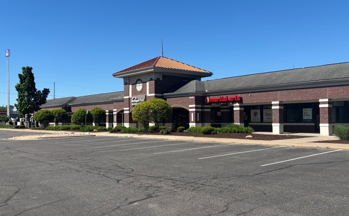 Pictures of Retail property located at 3536-3552 Meridian Crossings Drive, Okemos, MI 48864 for lease - image #1
