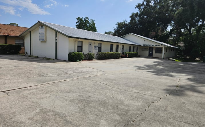Pictures of Office property located at 138 N MOON AVE, BRANDON, FL 33510 for lease - image #1