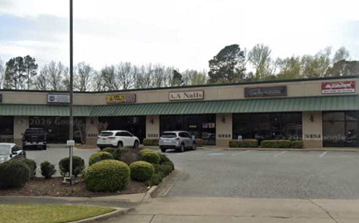 Pictures of Retail property located at 1 Stagecoach Village Court, Little Rock, AR 72210 for lease - image #1