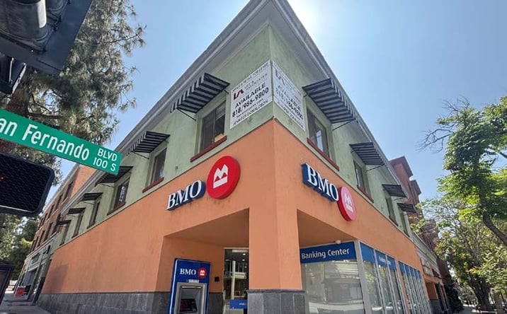 Pictures of Retail property located at 208-224 E. Olive Avenue, Burbank, CA 92373-5252 for lease - image #1